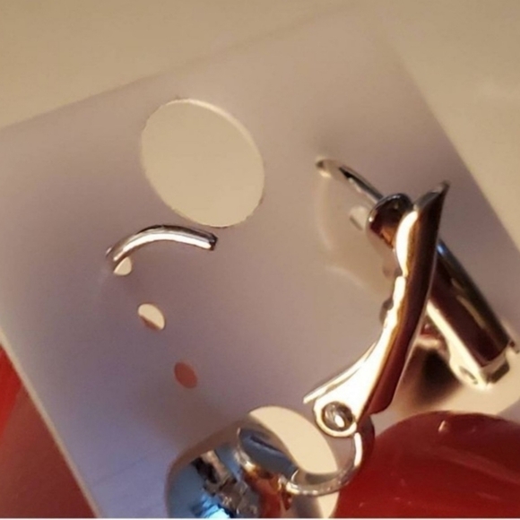 NWT! Swarovski Element Baby Blue Earrings. L. 15mmParty. Work. Wedding. Min… - Picture 5 of 7